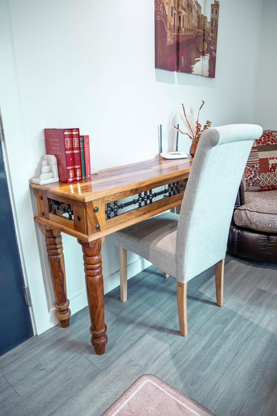 Corner Studio Apartment In Шефилд Екстериор снимка