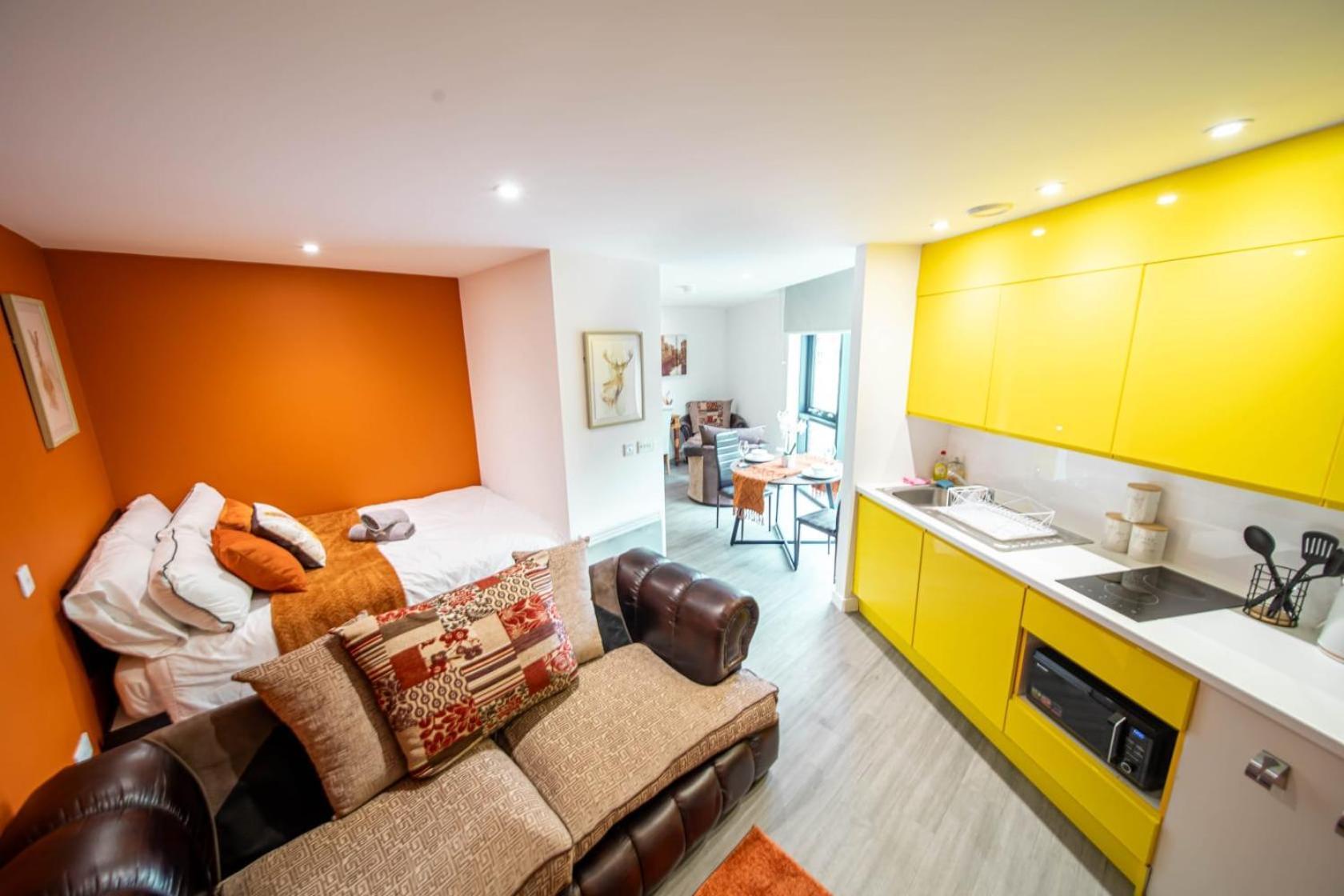 Corner Studio Apartment In Шефилд Екстериор снимка